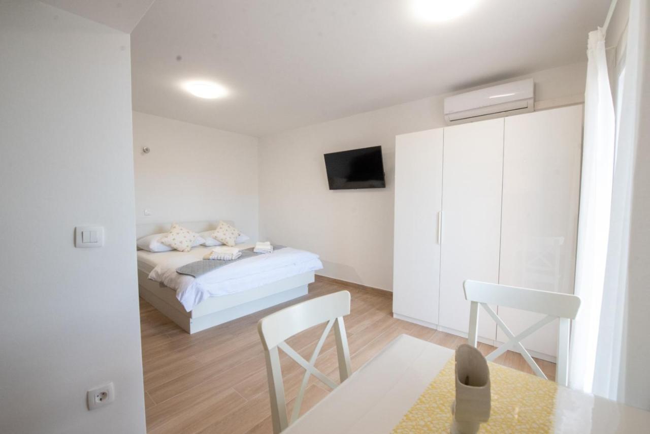 Charming Apartments Duce Omiš Exterior foto
